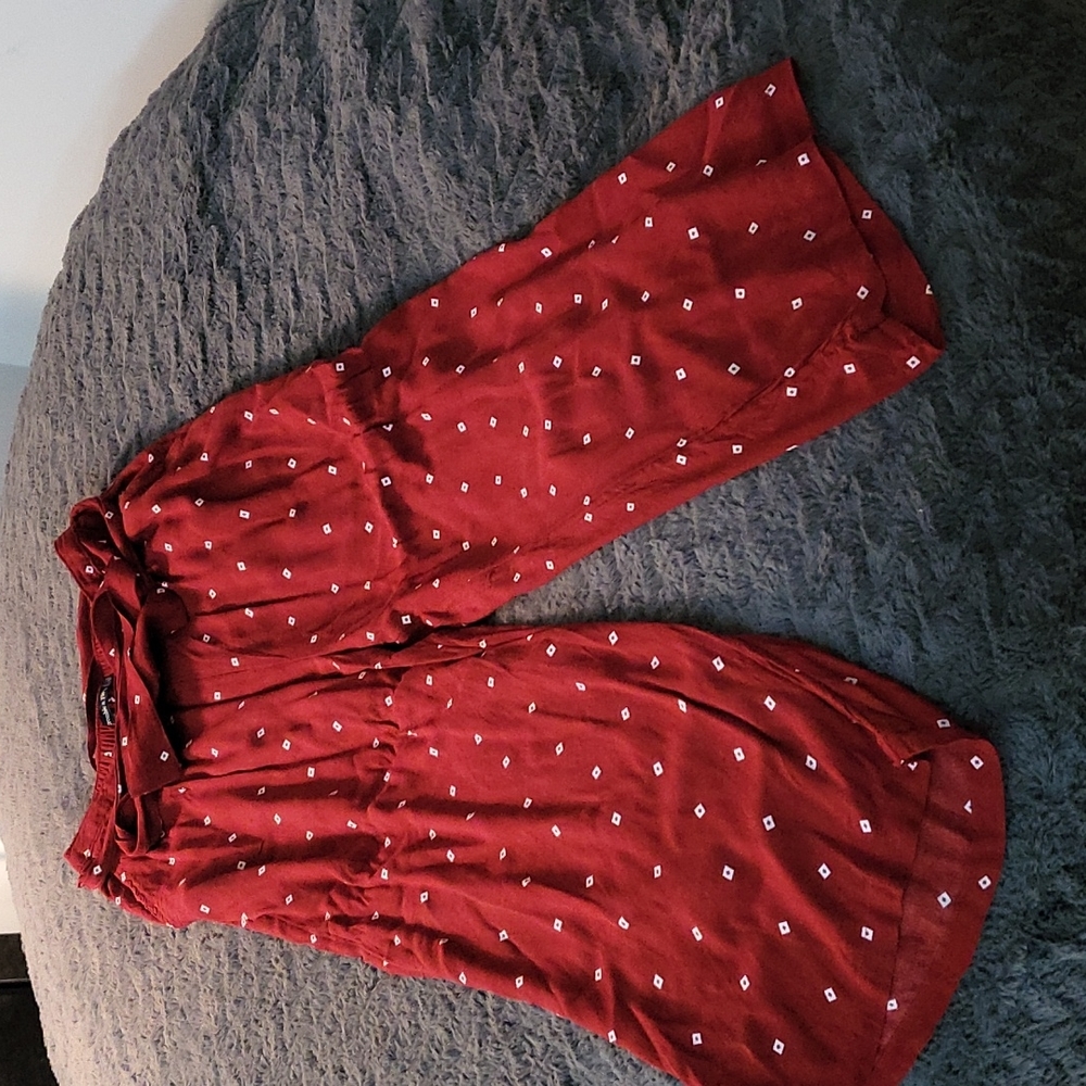 Wide leg cropped pants, tie waist